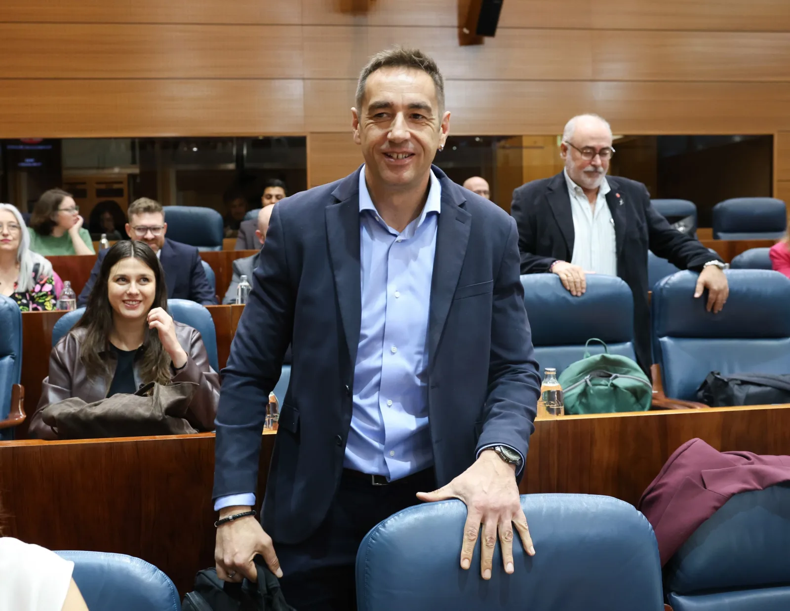 El diputado de Más Madrid en la Asamblea, Emilio Delgado, durante una sesión plenaria, en la Asamblea de Madrid, a 15 de