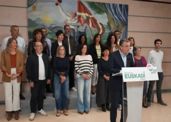 El presidente del Euzkadi Buru Batzar (EBB) del PNV, Aitor Esteban, presenta los candidatos de su partido al Congreso y