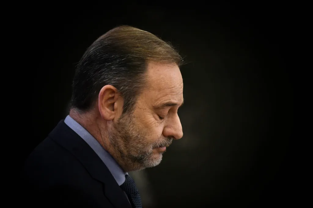 Archivo - El exministro José Luis Ábalos durante una rueda de prensa en el Congreso de los Diputados.