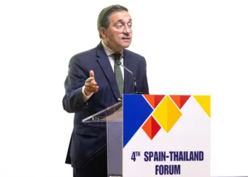 El ministro de Asuntos Exteriores, Unión Europea y Cooperación, José Manuel Albares, interviene durante la apertura del