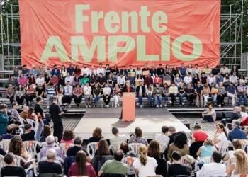 La exalcaldesa de Barcelona Ada Colau, durante el acto de presentación de su candidatura a las elecciones generales del