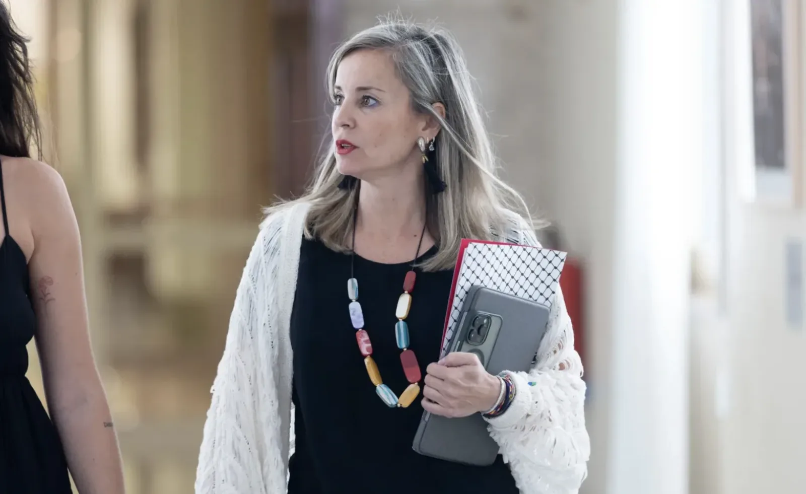 Sumar apuesta por Colau y Delgado para liderar Frente Amplio y tejer alianzas “con todo el que quiera venir”