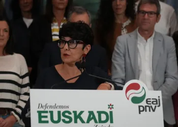 Vaquero advierte de que el PNV no hará seguidismo ni será “muleta de nadie”, como EH Bildu “hace con el PSOE”