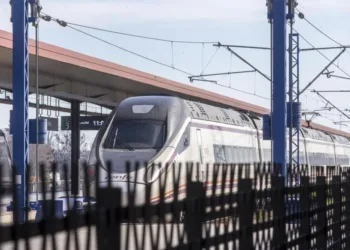 Dos trenes colisionan en la línea Madrid-Andalucía