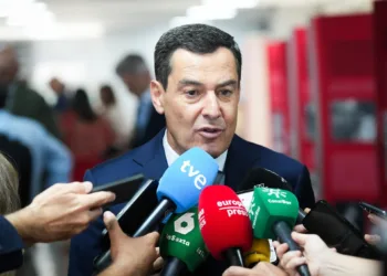 Moreno critica el “populismo barato” del Gobierno sobre vivienda cuando la pareja de Mínguez tiene un “montón de casas”